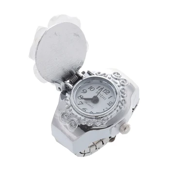 Дамски кварцов часовник с кръгла циферблат и бяла детелина