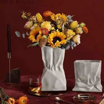 Модерна и проста бяла керамична ваза Креативни бижута Имитация на цветя аранжировки Цветя Аксесоари Ваза, за да украсят дома
