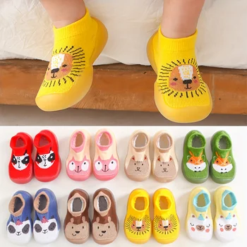 Обувки с мультяшными чорапи за малки момичета и момчета, леки, дишащи маратонки-слипоны за новородени деца, пролет и лято